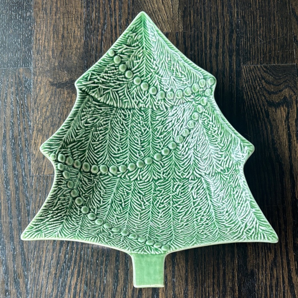 New Bordallo Pinheiro Christmas Tree Serving Platter Made in Portugal Holiday